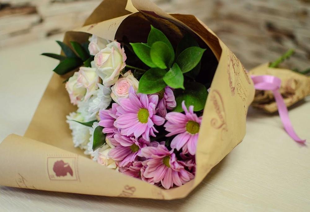 Букет цветов из: Розы и Хризантемы в Дмитрове