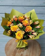 Букет цветов из:  Альстромерии и Розы в Дмитрове