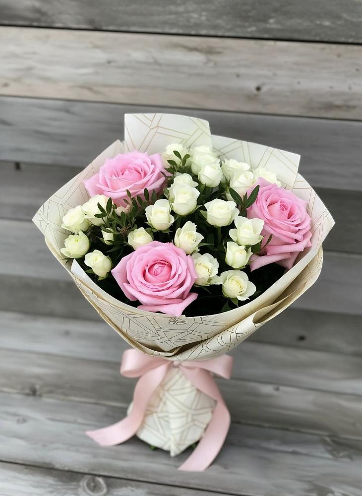 Букет цветов из: Розы в Дмитрове