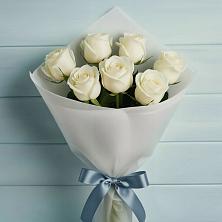 Букет 7 Белых роз Эдлесс Лав в Дмитрове