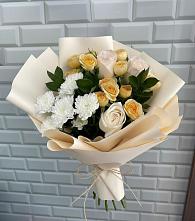 Букет цветов из:  Розы и Хризантемы в Дмитрове