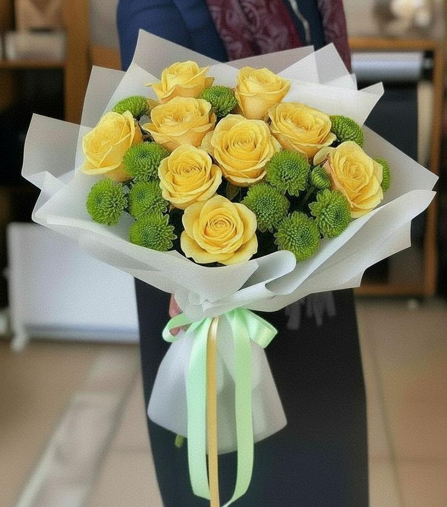 Букет цветов из: Хризантемы и Розы в Дмитрове