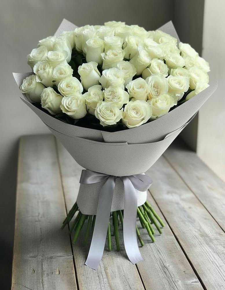 Букет 35 Белых роз в Дмитрове