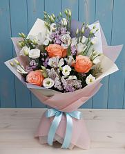 Букет цветов из:  Лизиантусы, Розы, Альстромерии и Гипсофила в Дмитрове