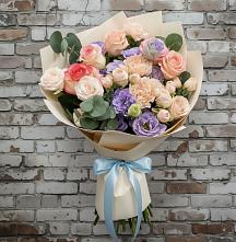 Букет цветов из:  Розы, Лизиантусы и Гвоздики #REPLACE_PRED# Дмитрове